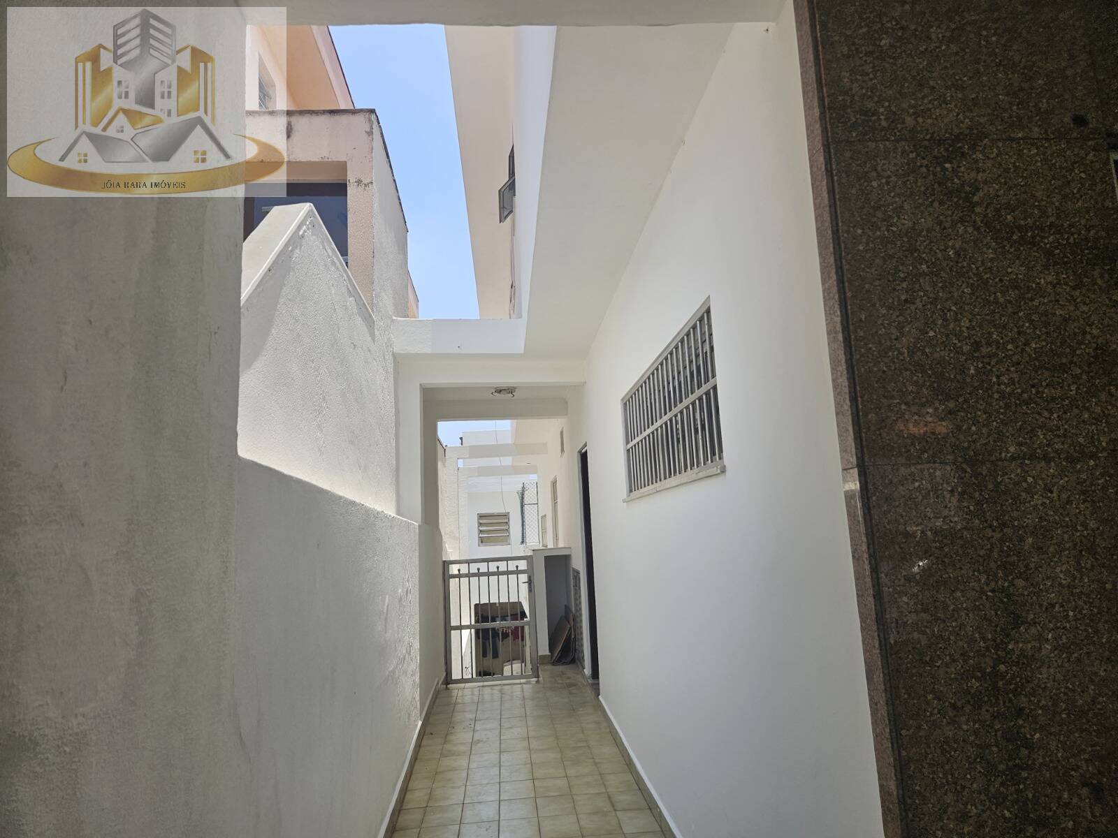 Casa à venda com 3 quartos, 120m² - Foto 27