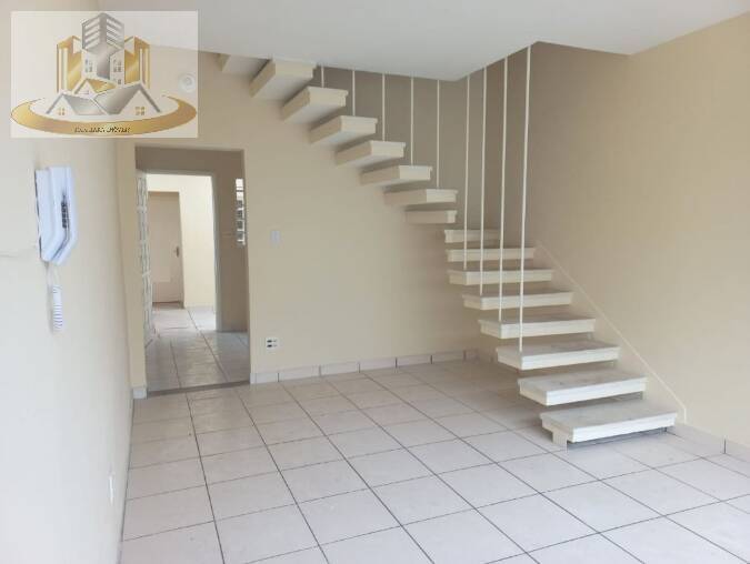Casa à venda com 2 quartos, 120m² - Foto 4
