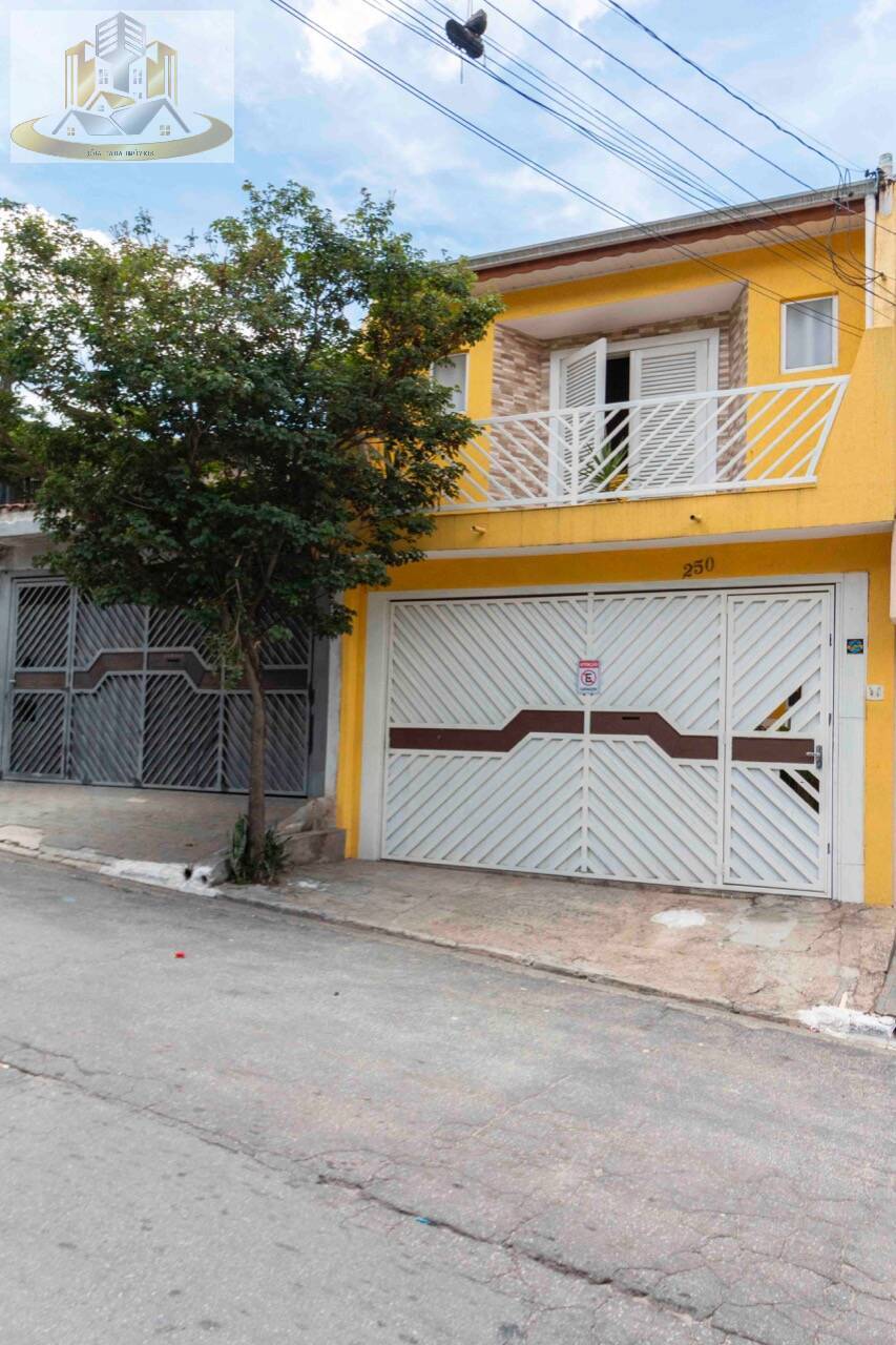 Casa, 3 quartos, 200 m² - Foto 1