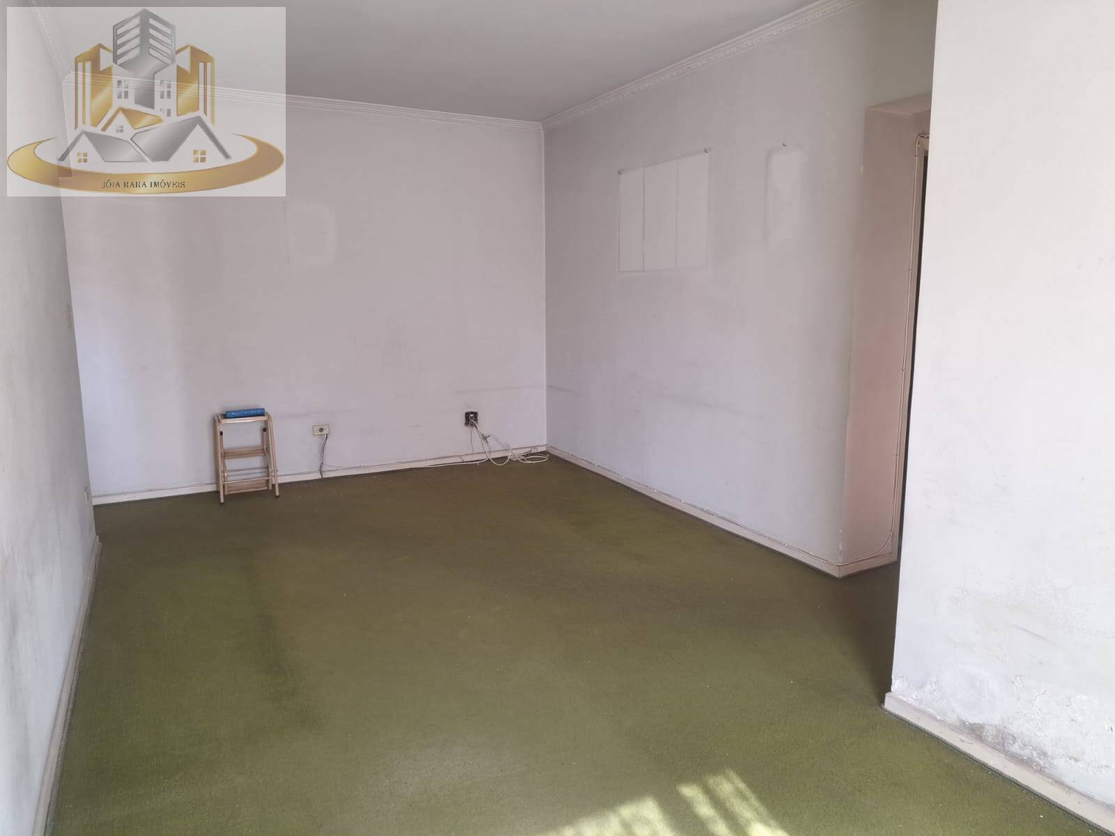 Apartamento à venda com 2 quartos, 90m² - Foto 2
