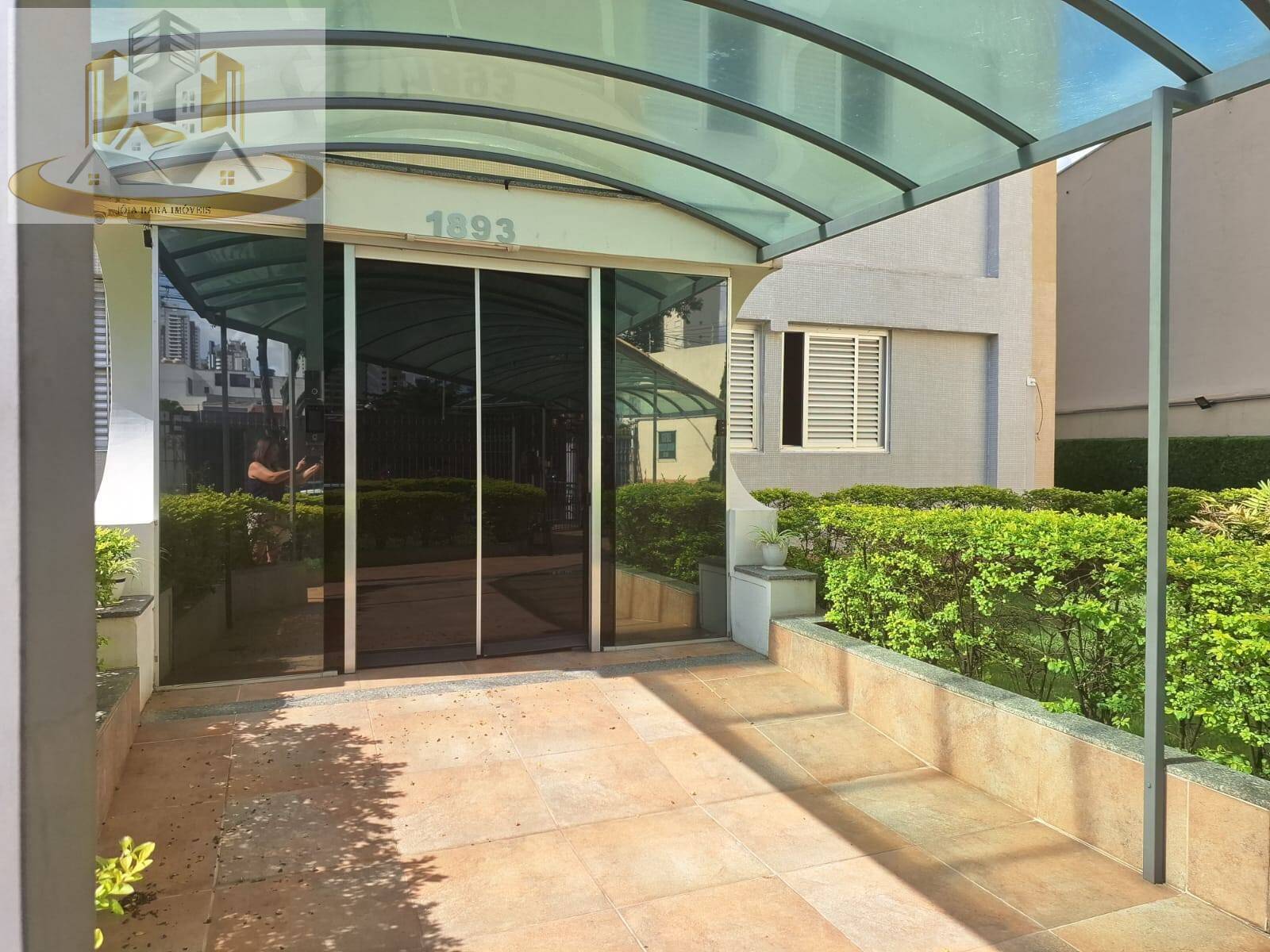 Apartamento à venda com 2 quartos, 90m² - Foto 1