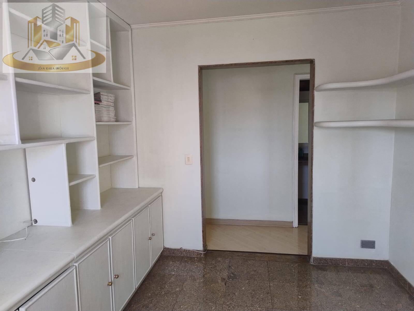 Apartamento à venda com 3 quartos, 110m² - Foto 8