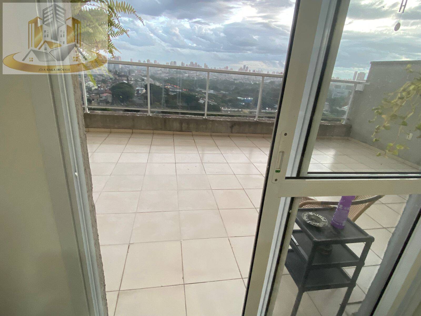 Apartamento à venda com 2 quartos, 62m² - Foto 3