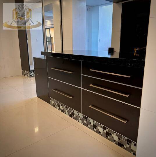 Apartamento à venda com 4 quartos, 217m² - Foto 5