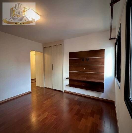 Apartamento à venda com 4 quartos, 217m² - Foto 17