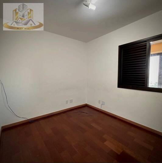 Apartamento à venda com 4 quartos, 217m² - Foto 23