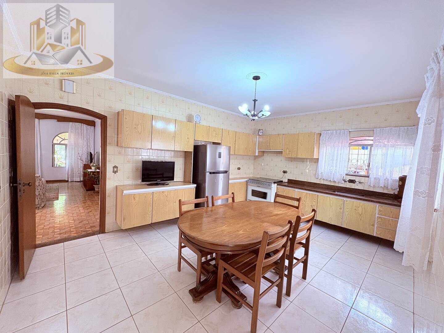 Casa, 3 quartos, 233 m² - Foto 1