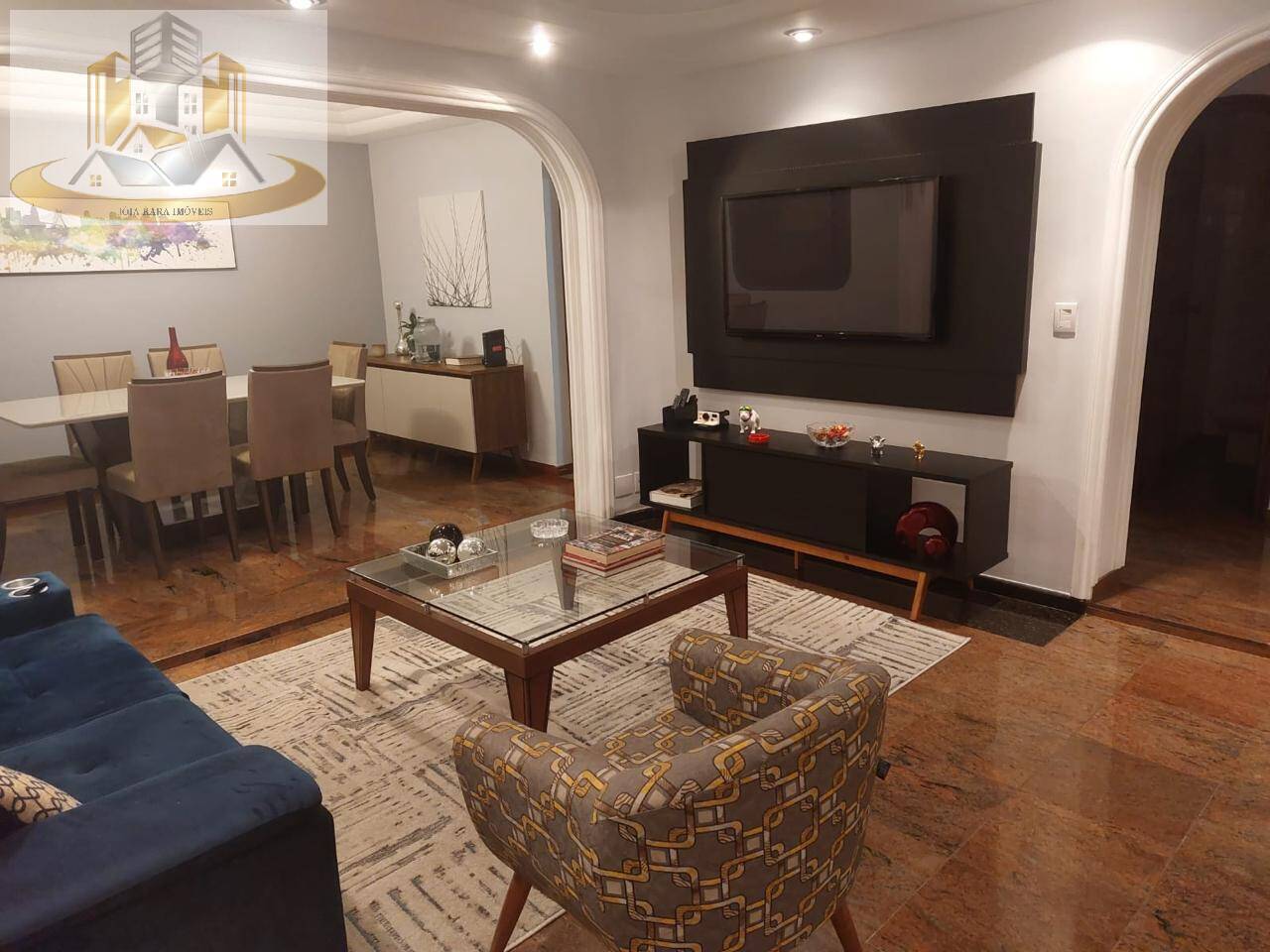 Apartamento à venda com 3 quartos, 190m² - Foto 4